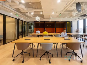 1 Person Private Office