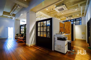 1 Person Coworking Desk