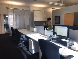 1 Person Shared Office