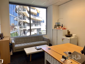 4 Person Private Office