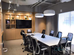 19 Person Private Office
