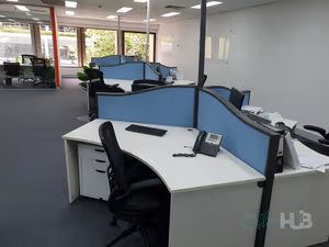1 Person Shared Office