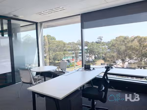1 Person Shared Office
