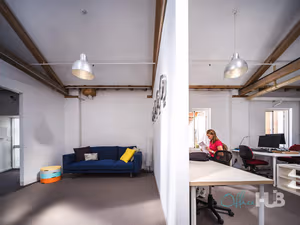3 Person Coworking Desk