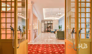 20 Person Private Office