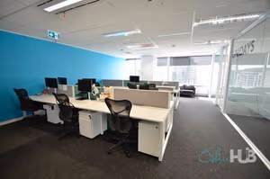 60 Person Shared Office