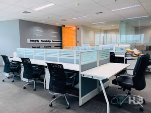 4 Person Private Office