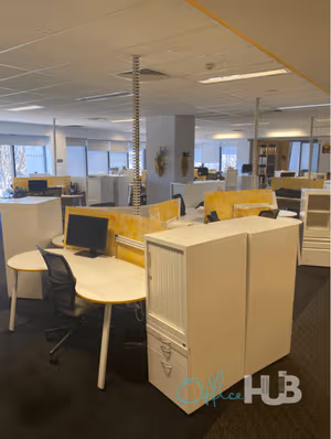 3 Person Shared Office