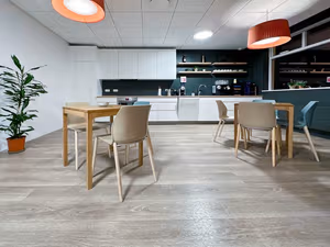 10 Person Private Office