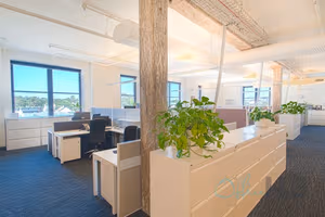 4 Person Shared Office