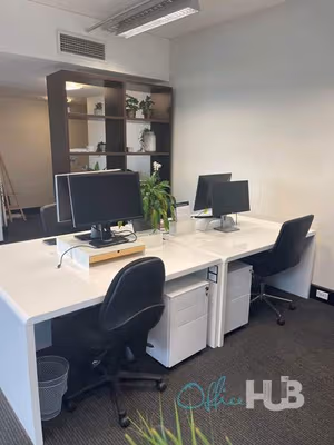 4 Person Shared Office