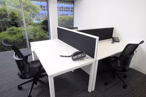 5 Person Private Office