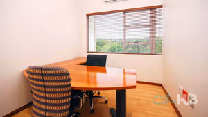 6 Person Coworking Desk