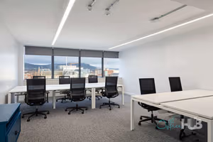 9 Person Private Office