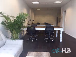 10 Person Coworking Desk