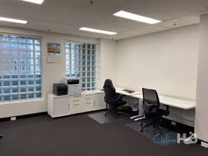 1 Person Shared Office