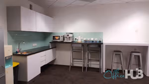 9 Person Private Office