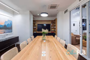 5 Person Coworking Desk