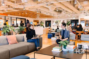 1 Person Coworking Desk