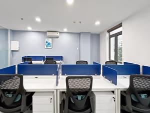 5 Person Private Office