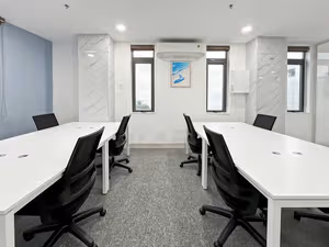 7 Person Private Office