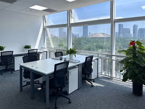 7 Person Private Office