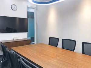 10 Person Private Office