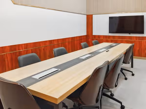 5 Person Private Office