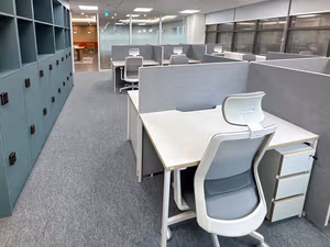 7 Person Private Office