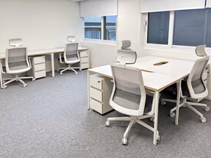 3 Person Private Office