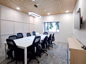 30 Person Private Office