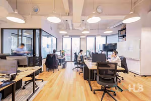 9 Person Private Office