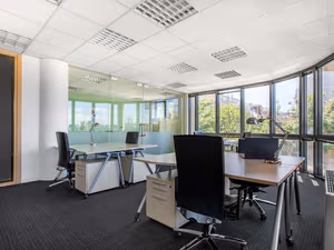 1 Person Private Office