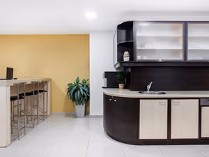 30 Person Private Office