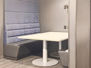 1 Person Coworking Desk