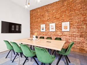 7 Person Private Office