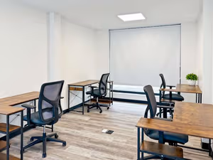 7 Person Private Office