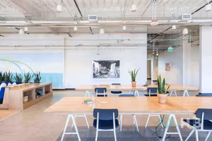 1 Person Coworking Desk