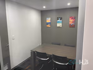 1 Person Shared Office