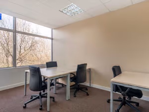 5 Person Private Office