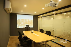 4 Person Coworking Desk