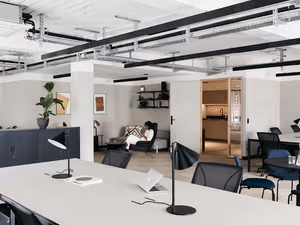 15 Person Private Office