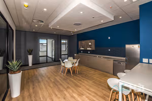 5 Person Private Office
