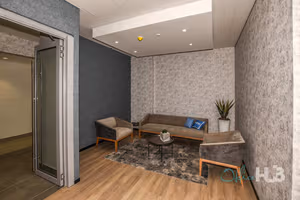 10 Person Private Office