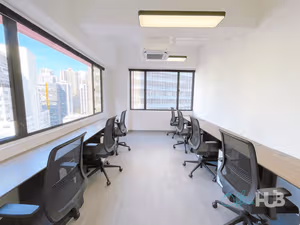 7 Person Private Office