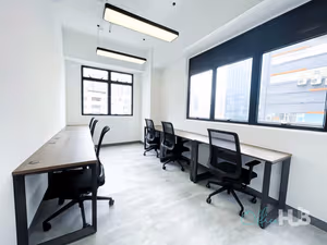 9 Person Private Office