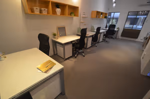 18 Person Sublet Office