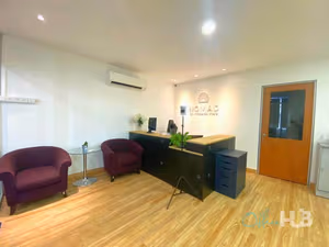 1 Person Private Office