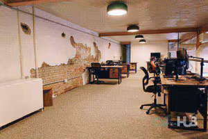 3 Person Private Office