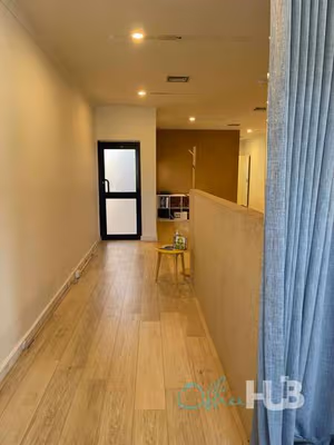 1 Person Shared Office